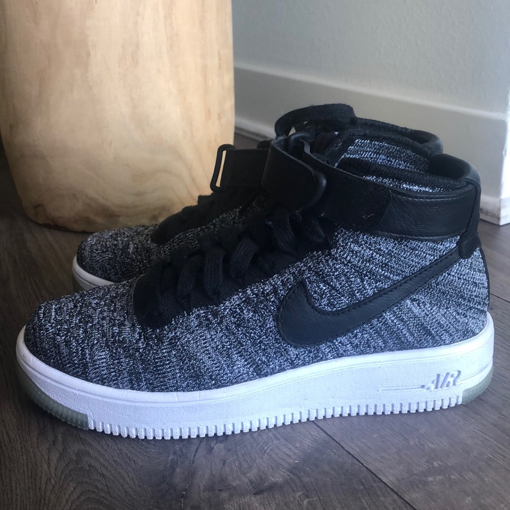 Nike Air (like new)